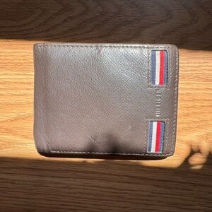 Tommy Hilfiger Brown Leather Wallet with Red-White-Blue Stripe Accents